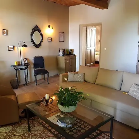 La Maison Comte, Affittacamere